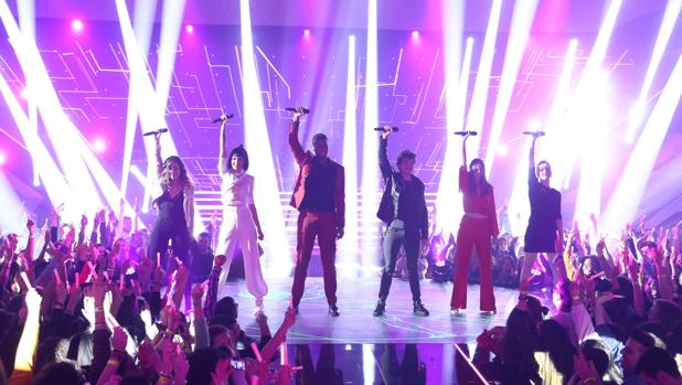 Los finalistas de «OT 2018», junto a Miki, en la pasada Gala 12