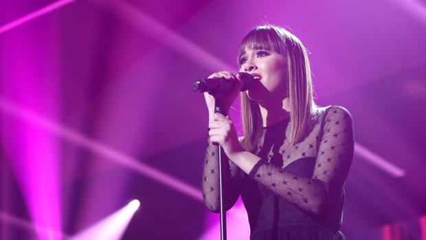 Aitana interpreta «Vas a quedarte» en la gala navideña de «OT 2018»