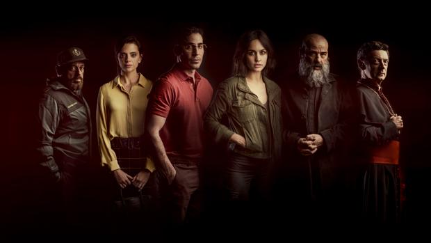 Miguel Ángel Silvestre y Megan Montaner (centro) encabezan el reparto