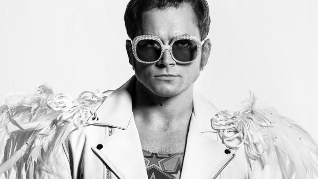 Taron Egerton da vida a Elton John, que lleva 25 años de relación con su pareja David Furnish