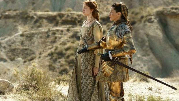 «The Spanish Princess» presenta a Isabel la Católica (Alicia Borrachero) con armadura y espada