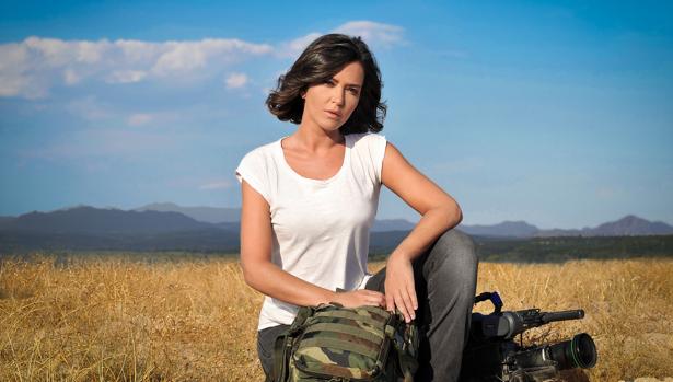Alejandra Andrade presenta la tercera temporada de «Fuera de cobertura»