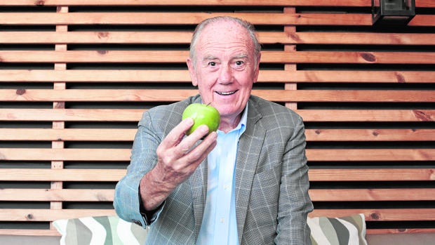 Henri Joyeux, cirujano que ha consagrado gran parte de su vida a la divulgación de la salud