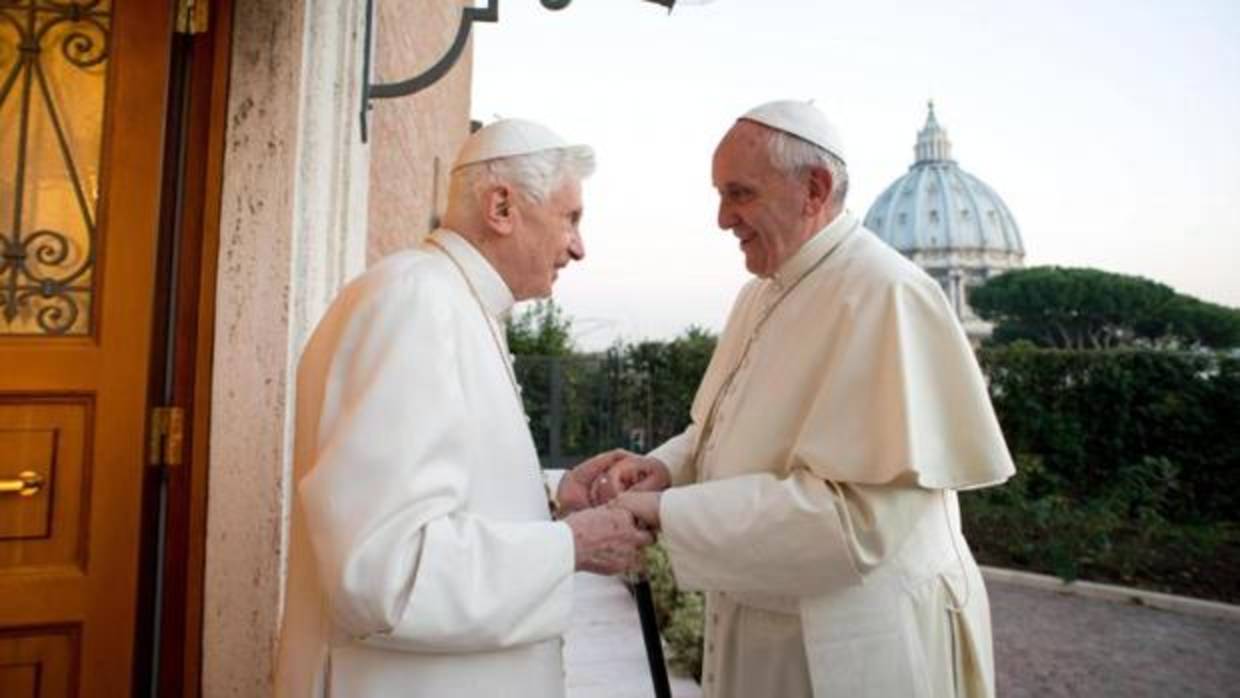 El Papa arremete contra el marxismo y la ideología de género al prologar un libro de textos de Benedicto XVI El Papa arremete contra el marxismo y la ideología de género al prologar un libro de textos de Benedicto XVI