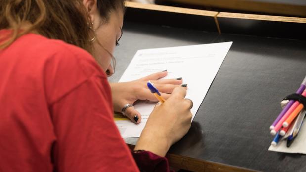 Alumnos catalanes se examinan de la Selectividad desde hoy mismo en la Universidad Pompeu Fabra de Barcelona