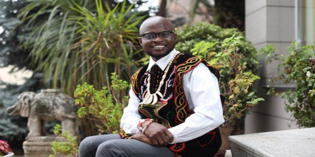 Achaleke Christian Leke, el activista camerunés que rescata a los ...