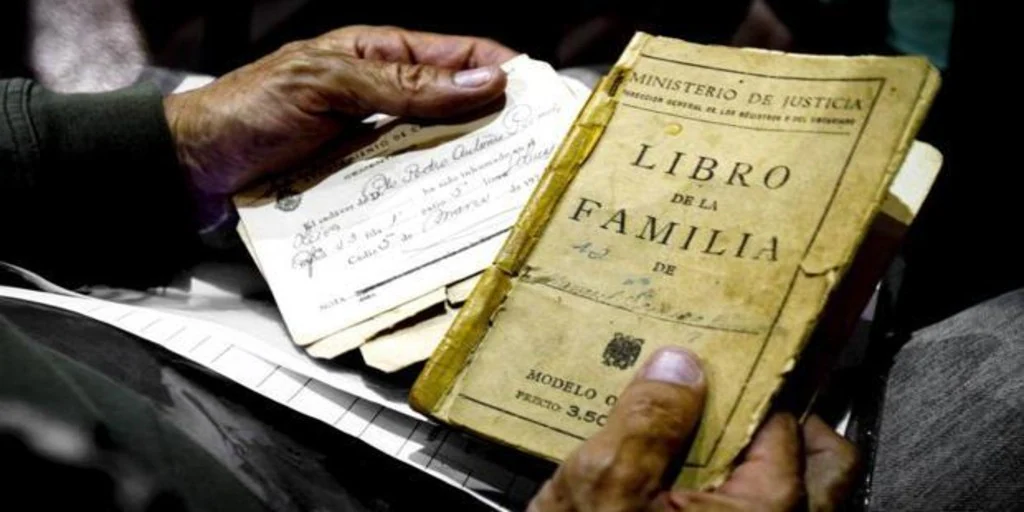 Desaparece el Libro de Familia en España para dar paso a la digitalización