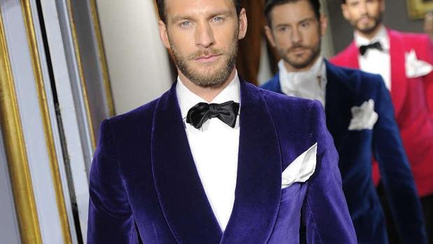 Cómo llevar el terciopelo, uno de los tejidos del otoño