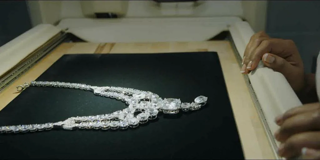Activamente Más que nada Impresionante Las joyas de Cartier que robarán las protagonistas de Ocean´s Eight