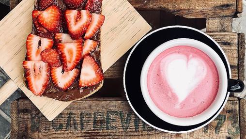 El pink latte de Alma Café
