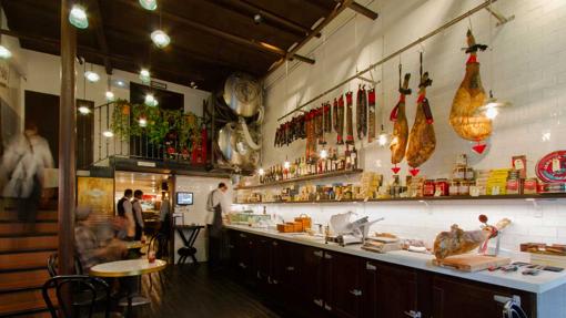 Bodega 1900 es una vermutería actualizada en Barcelona