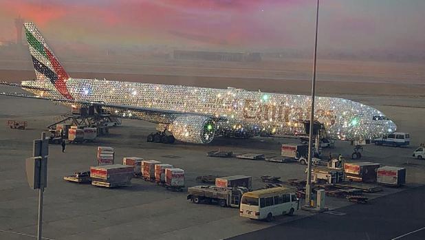 La verdad tras el avión de diamantes de la aerolínea Emirates