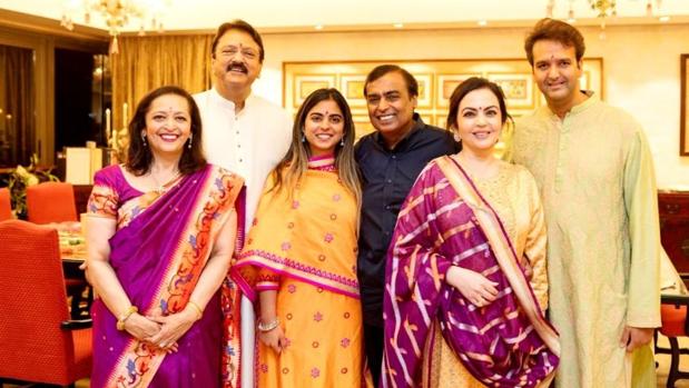 La extravagante boda de 100 millones de dólares de la hija del hombre más rico de India