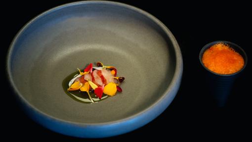 Gamba roja con salsa de ceviche del restaurante Loco, en Lisboa