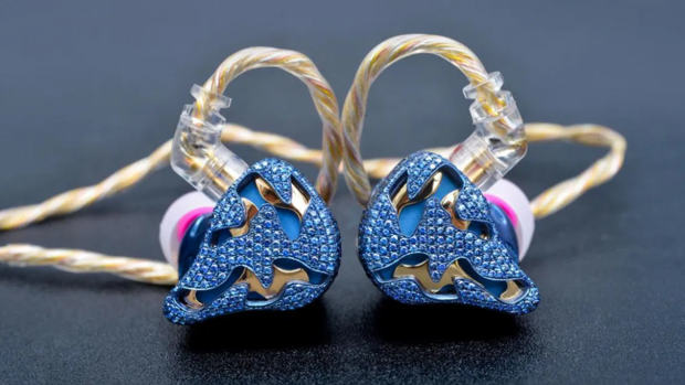 Auriculares con oro y zafiros y otros de los modelos más caros del mundo