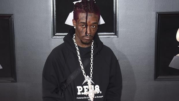 La excéntrica historia del rapero que se ha incrustado un diamante de 24 millones en la frente