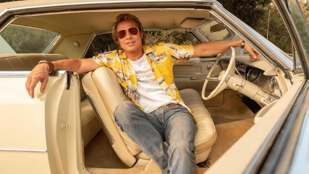 Vuelven las camisas hawaianas y, con ellas, acusaciones de ser símbolos del colonialismo, imperialismo y racismo