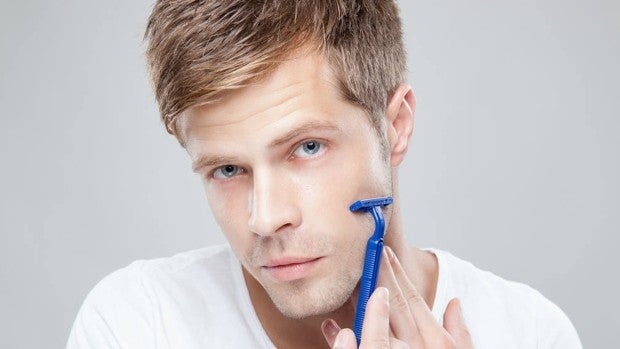 Afeitado en seco o en húmedo: pros y contras de cada método