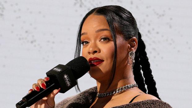 Super Bowl 2023: así son las lujosas joyas que llevará Rihanna en su actuación