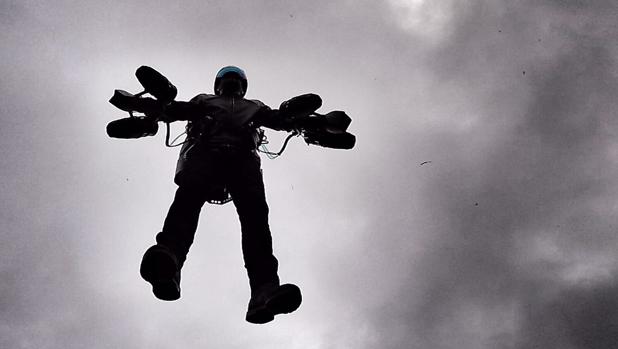 Richard Browning, en pleno vuelo