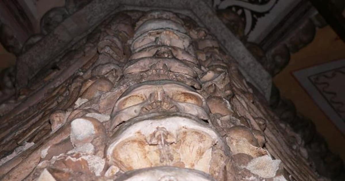 Las capillas de los huesos de Portugal, una escapada diferente para Todos  los Santos